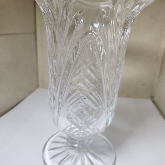 Vase Vintage 1980s Hand Cut Lead Crystal Footed Glass - Picture 6 of 7